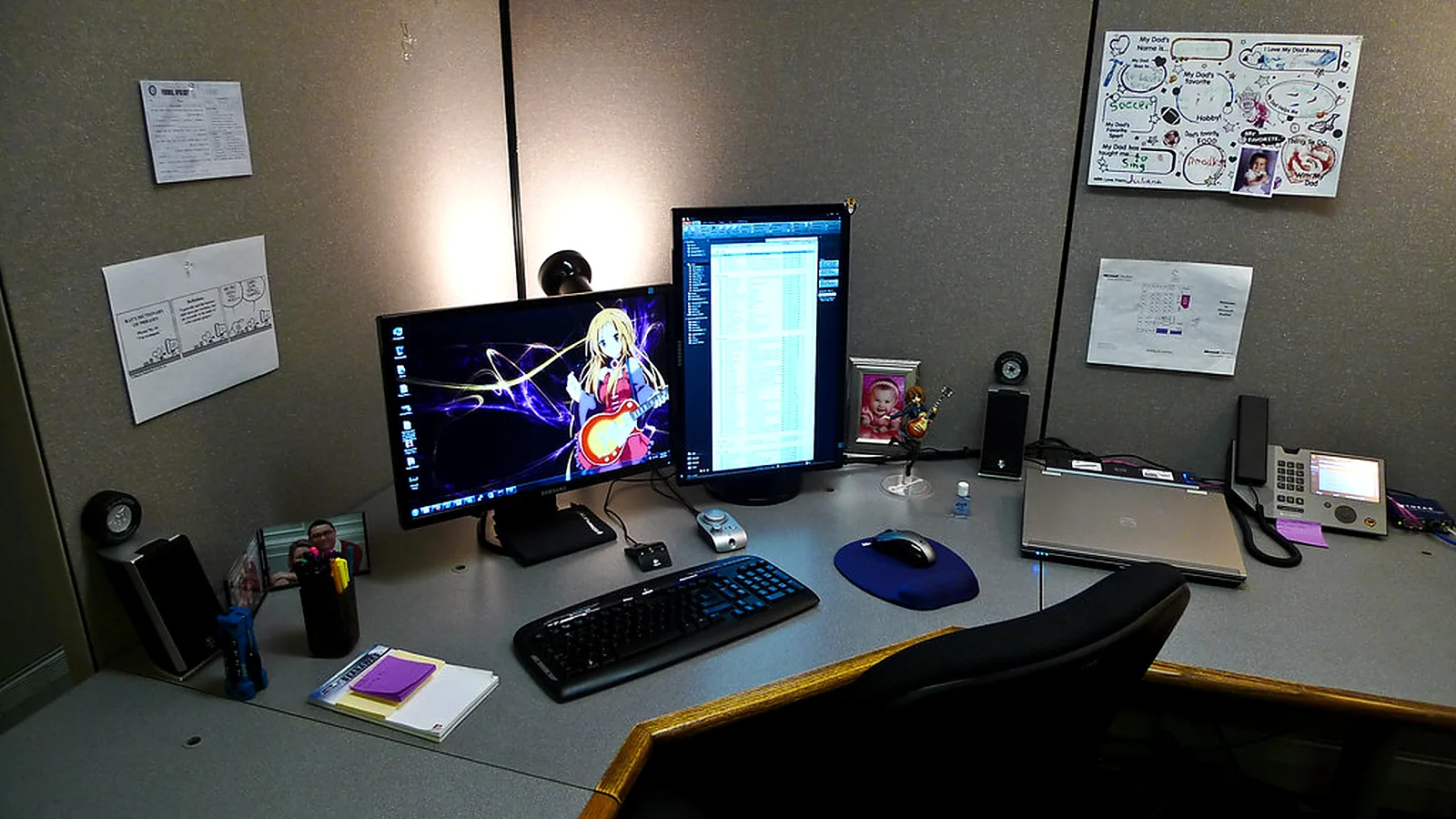 laptop docking station for business hybrid workers and desk-focused teams